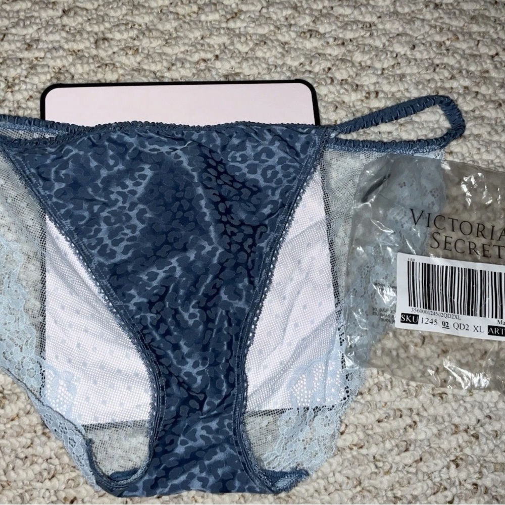 VICTORIA SECRET Stretch satin Cheeky Panty XL Animal Print Blue Last One